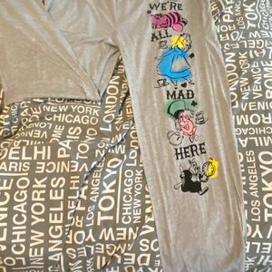 Men’s sweat pants.